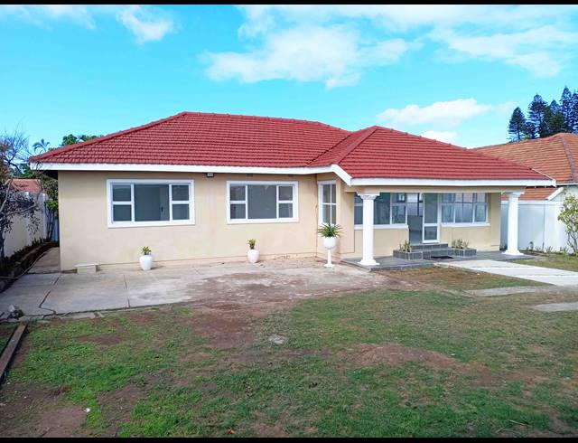 3 BEDROOM HOUSE FOR SALE IN BLUFF